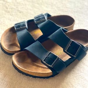 Birkenstock 38 Black Arizona - Brand New